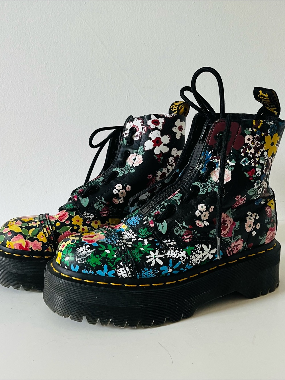 Dr. Martens Floral Mash Up Sinclair Platform Zipper Boots US 7 / UK 5